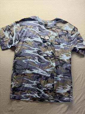 Code V Fishing Monk Graphic T-Shirt Blue Camo Size XL